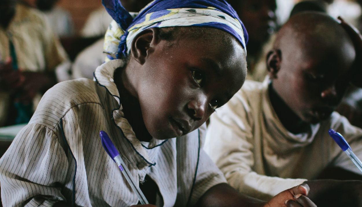 Children paying attention to a class lesson.